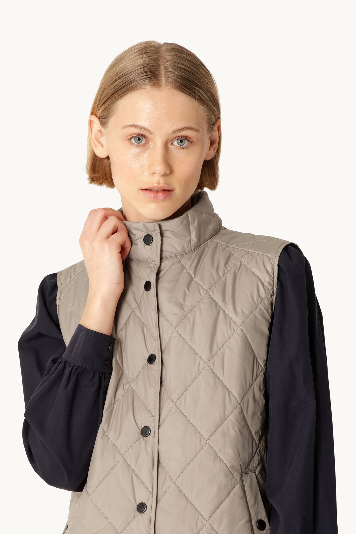 Short Quilted Vest with Press Buttons - Greige
