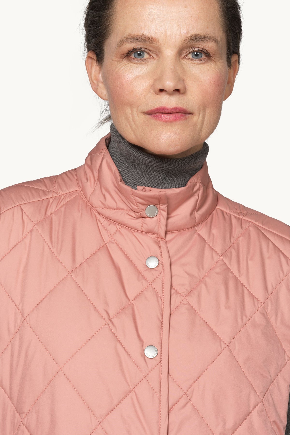 Short Quilted Vest with Press Buttons - Ash Rose