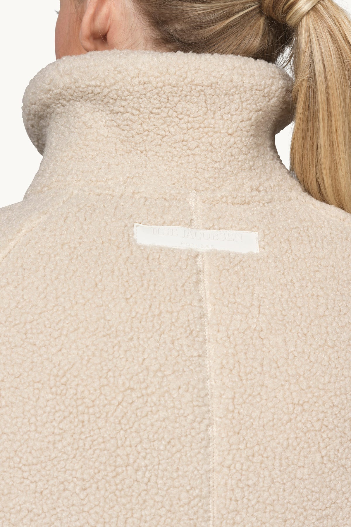 Short Soft Pile Jacket with Zipper - Kit