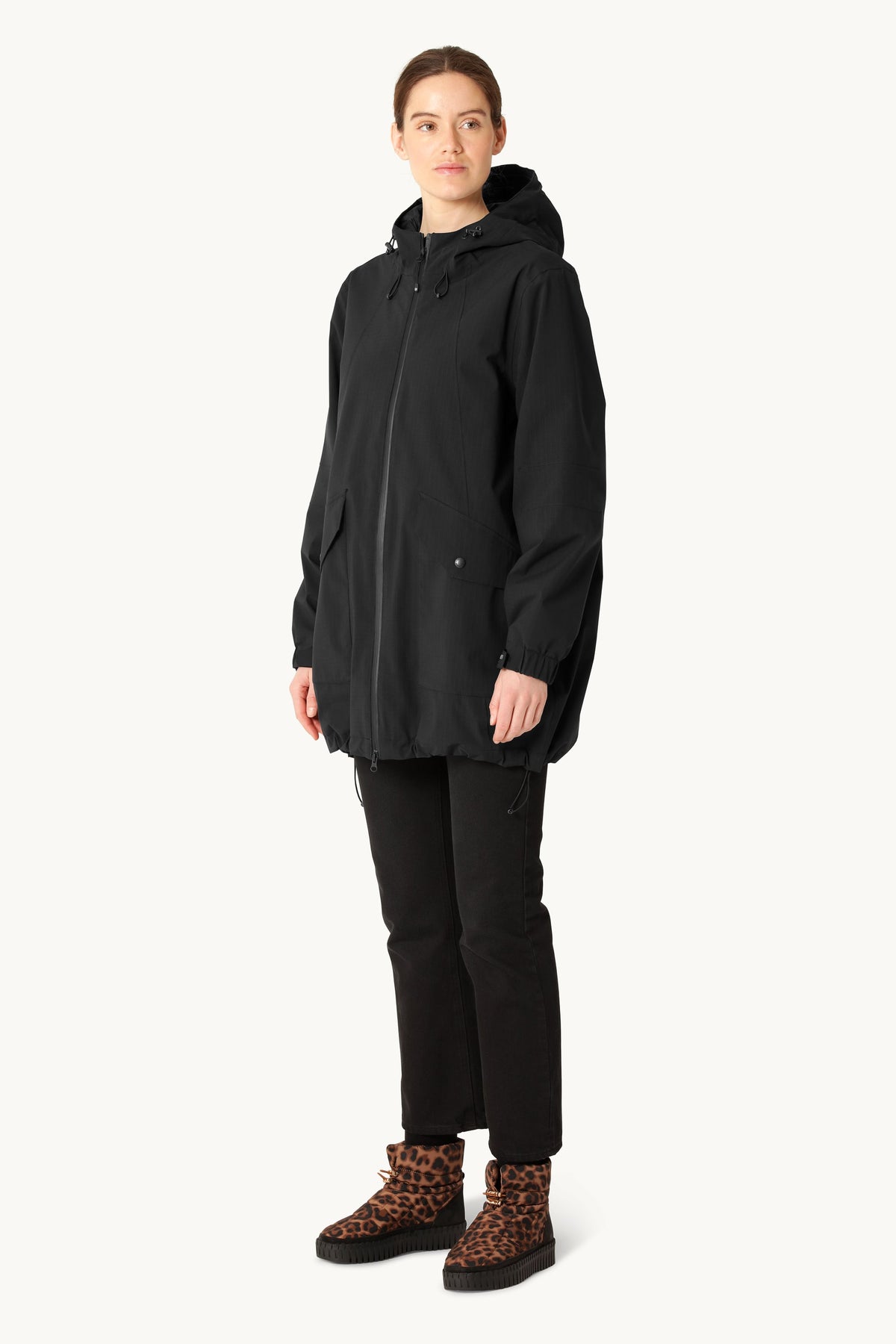 Short Winter Jacket - Black Beauty