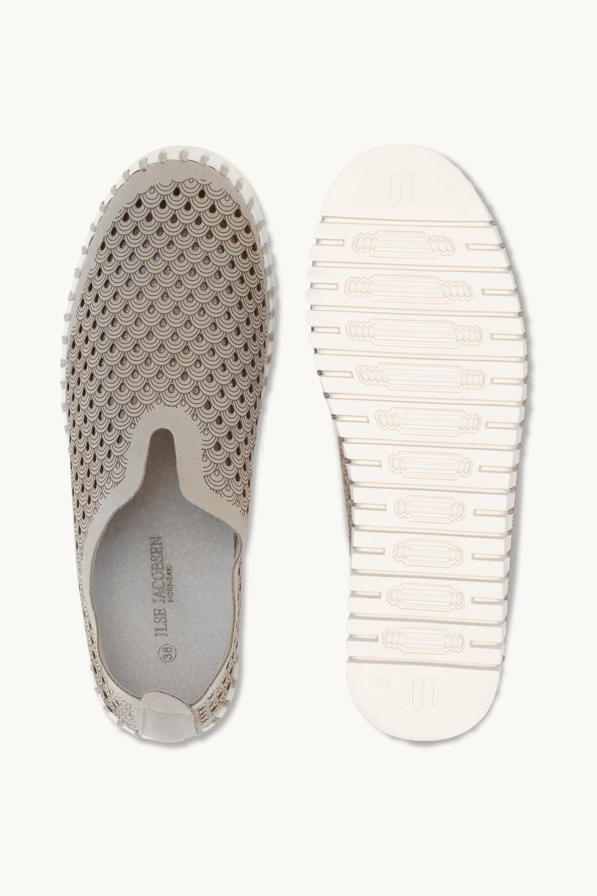 Laser-cut Slip-on Shoes on Flat Sole - Atmosphere