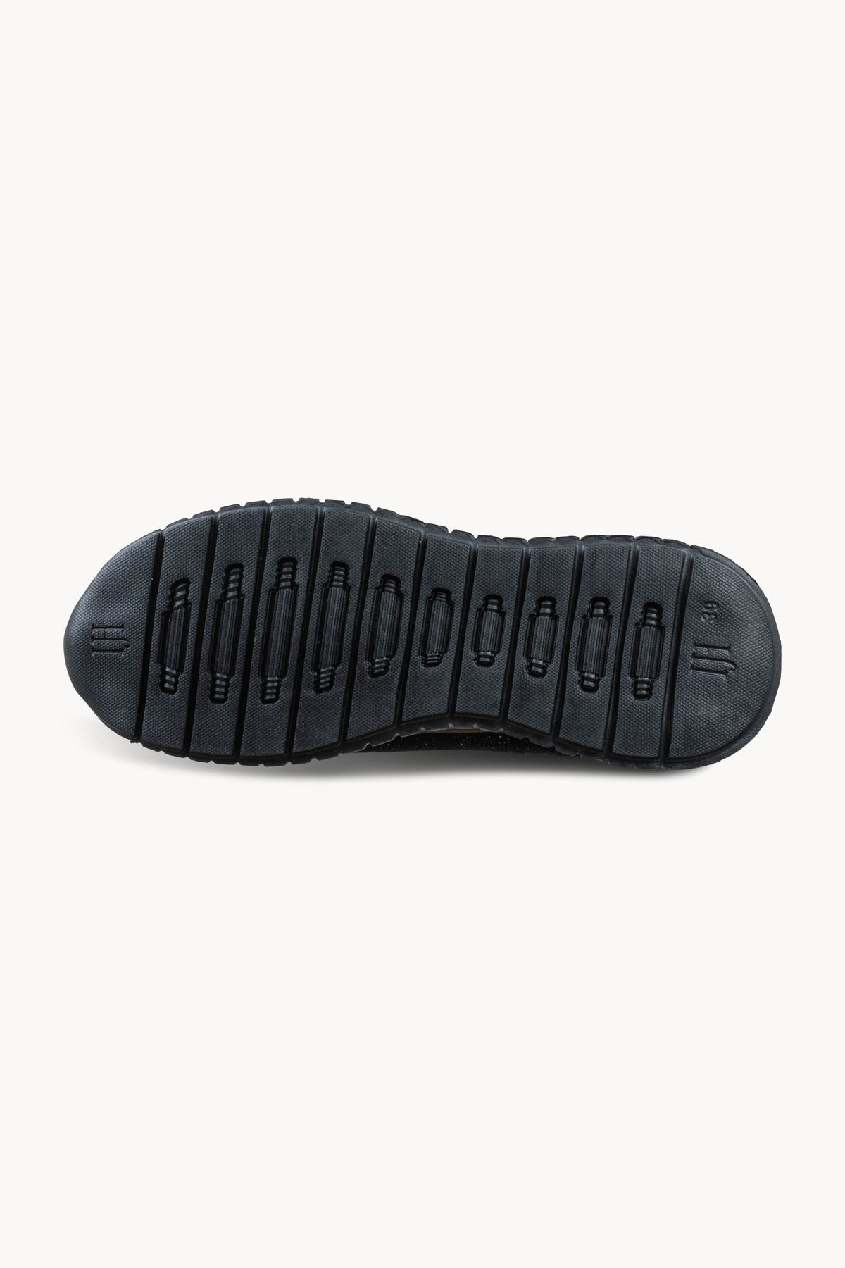 Sporty Sneakers - Black Black