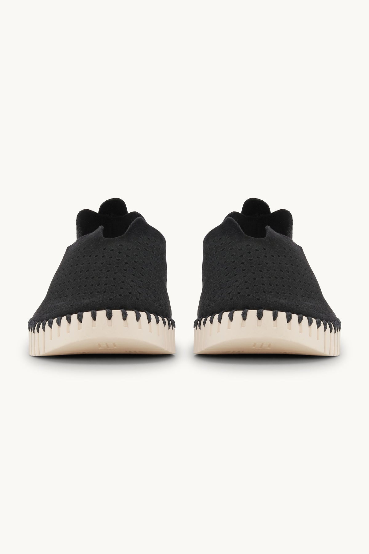 Laser-cut Slip-on Shoes on Flat Sole - Black
