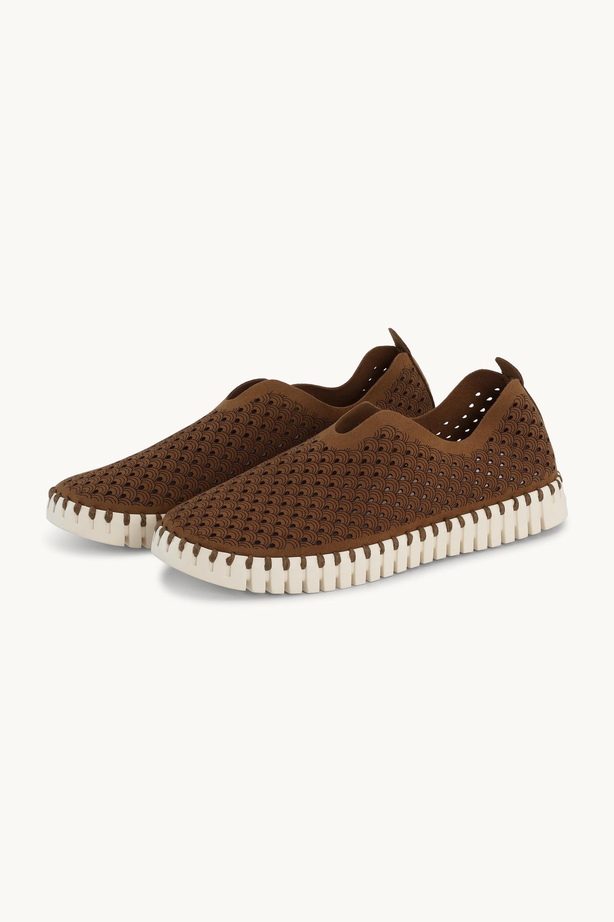 Laser-cut Slip-on Shoes on Flat Sole - Tannin