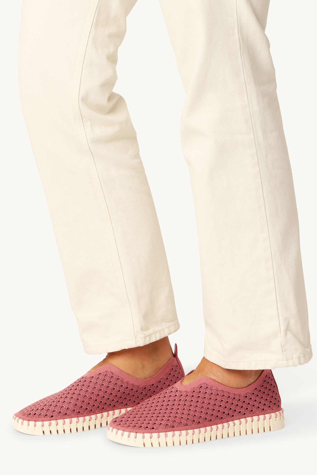 Laser-cut Slip-on Shoes on Flat Sole - Rouge Pearled Ivory